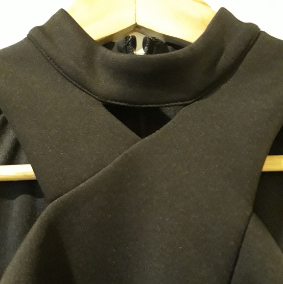 Guess Los Angeles Crepe Cutout Sheath Dress - Picture 4 of 6